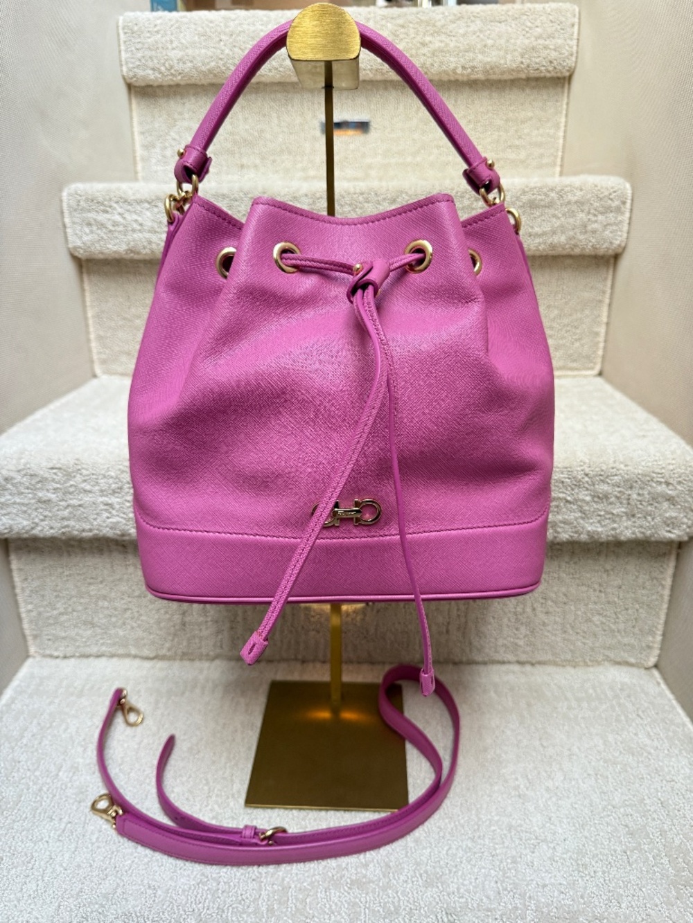 Salvatore Ferragamo Vara Bucket Bag in Purple Pre-Owned